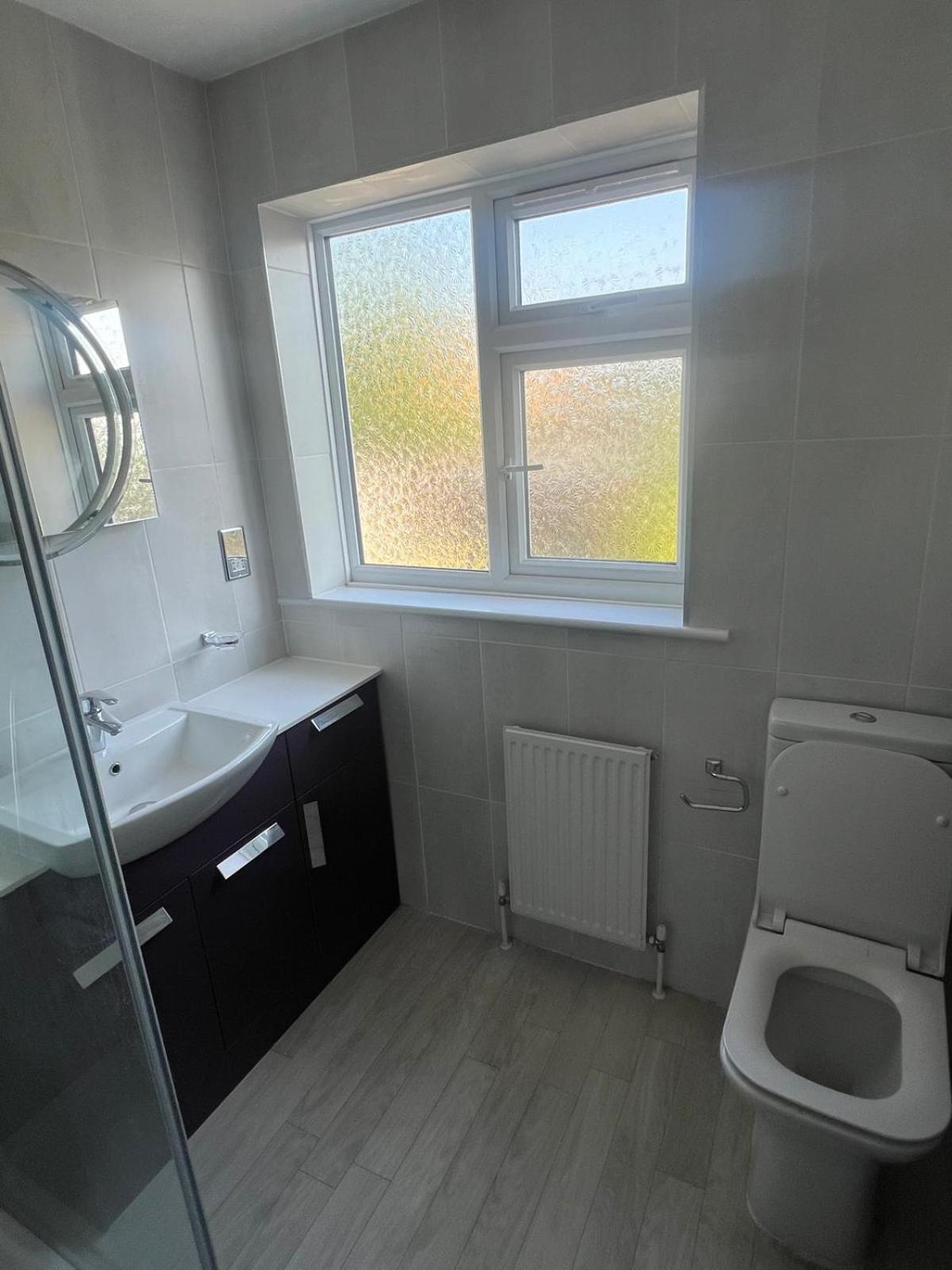 Good Priced Single Rooms In Northolt Екстер'єр фото